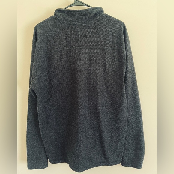 The North Face Men's black Zip-Up Sweater - Picture 2 of 4